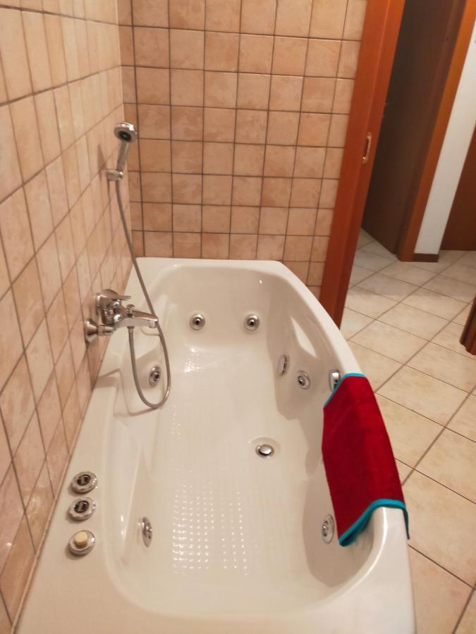 Appartamento Residenza Giulia E Marco Cesate Esterno foto
